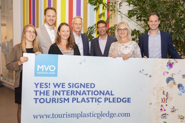 Teaser image for TUI ondertekent Plastic Pledge