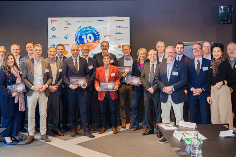 Teaser image for Een toekomstbestendige luchtvaart vraagt om samenwerking en samenhangend beleid